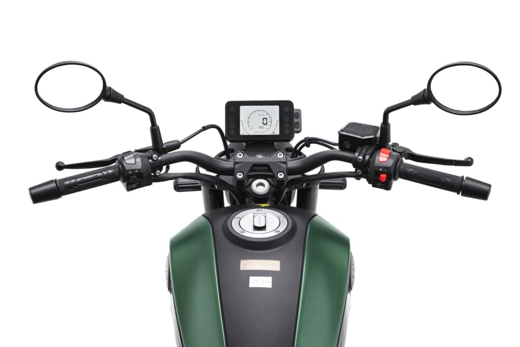 Benelli Leoncino 125 verte