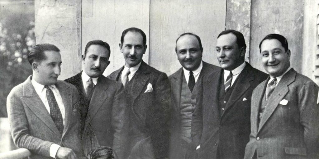 6 frères : Giuseppe, Giovanni, Filippo, Francesco, Domenico et Antonio Benelli.